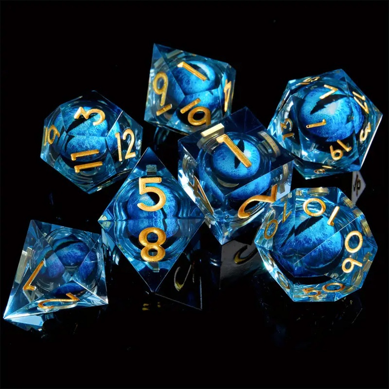 Skie – Sharp Edge Dice Set