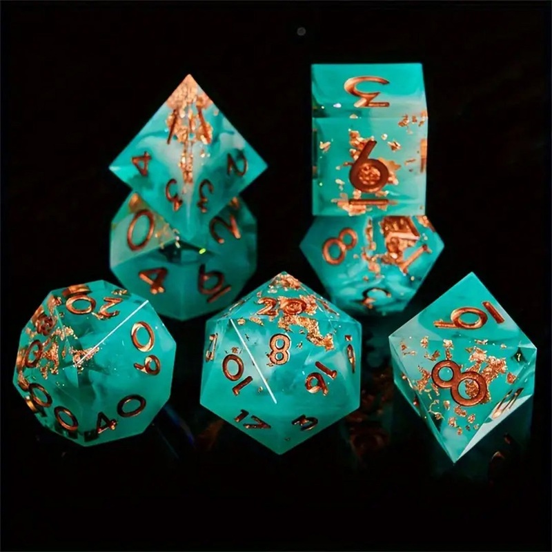 Aquan Gold – Handcrafted Sharp Edge Dice Set & Dice Case
